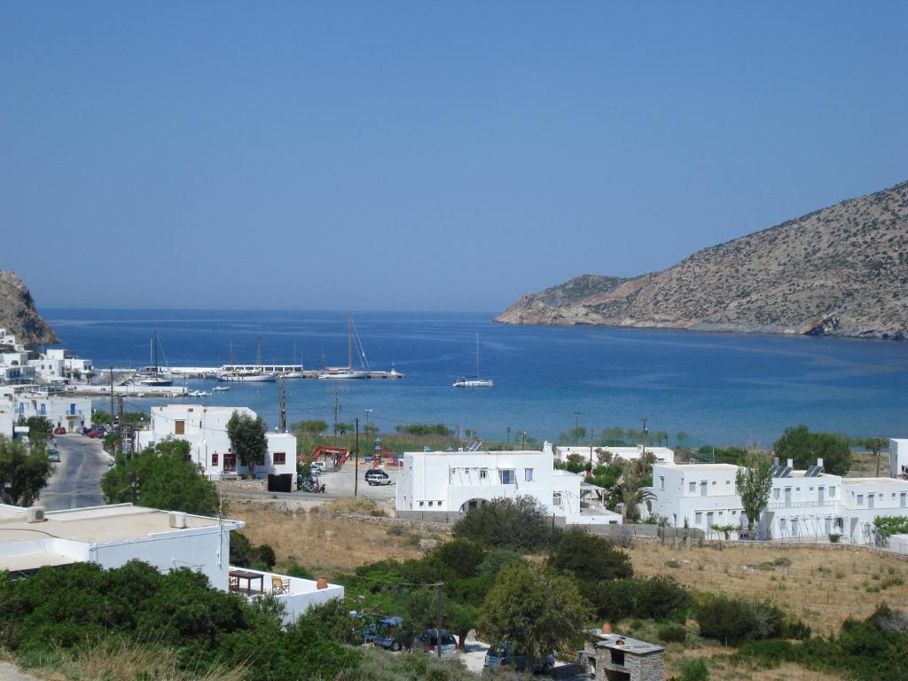 Efharis Hotel Kamares  Exterior foto